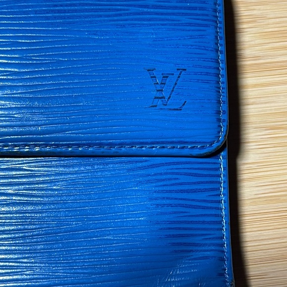Louis Vuitton Epi International wallet - Picture 11 of 16